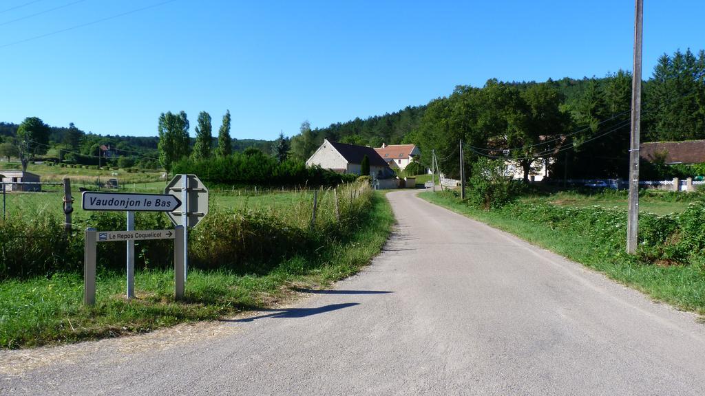 Le Repos Coquelicot Bed & Breakfast Montillot Bagian luar foto